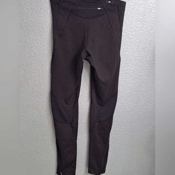 The North Face Women's Black Leggings  Size S/P - Picture 4 of 8